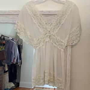 Forever 21 • White Lace Shirt • Size S